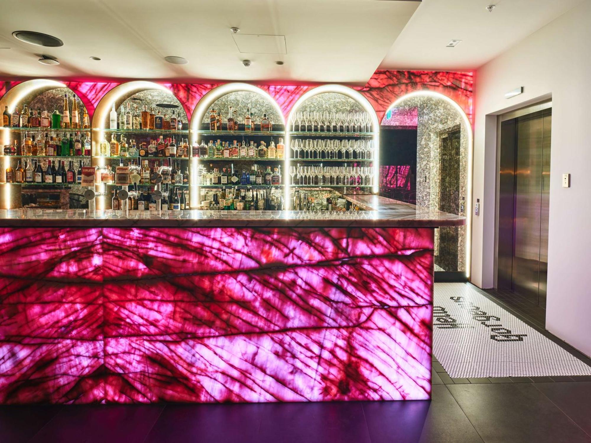 The Motley Hotel Richmond, Tapestry Collection By Hilton Melbourne Bagian luar foto